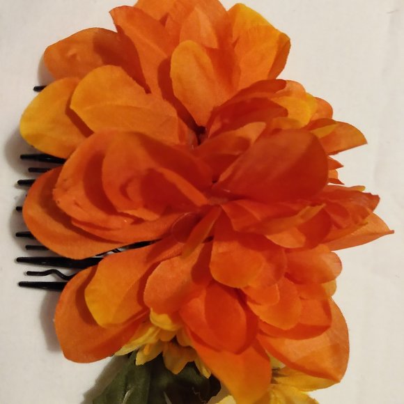 🌹Handmade🌹 Pin Up - Flower Hair Comb - Picture 1 of 1